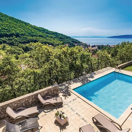 1 Bedroom Stunning In