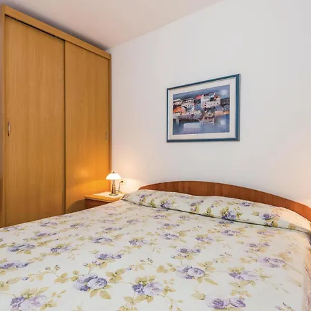 1 Bedroom Stunning In